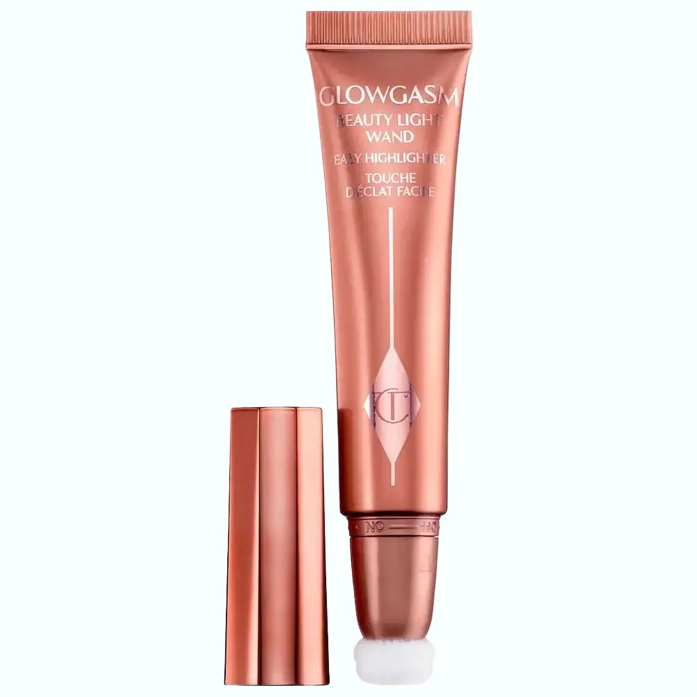 Charlotte Tilbury Bauty Light Wand liquid highlighter for radiant glowing skin