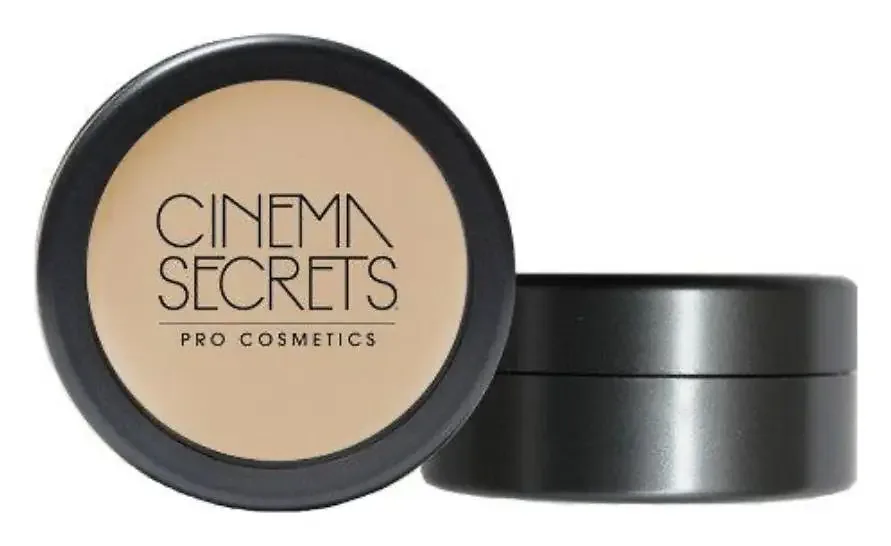 Cinema Secrets Ultimate Corrector Singles