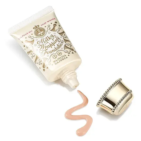 Majolica Majorca Milky Wrapping Foundation SPF 30