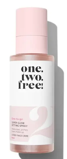 One. Two. Free! Super Glow Setting Spray