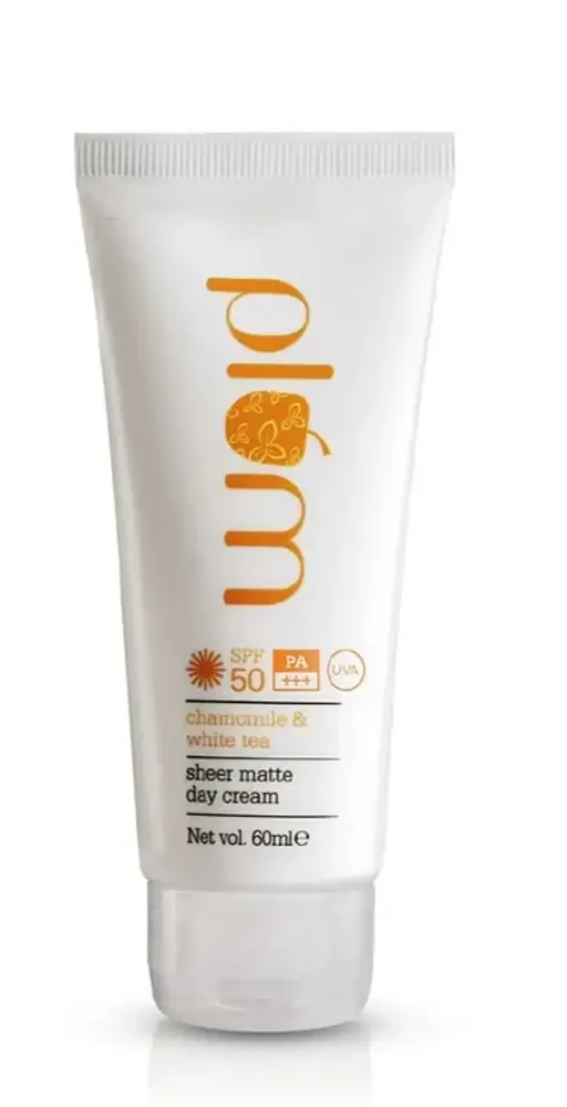 Plum Goodness Chamomile & White Tea Sheer Matte Day Cream Sunscreen SPF 50