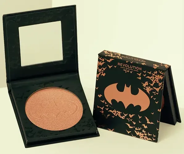 Revolution Beauty X Batman™ Bat Light Highlighter