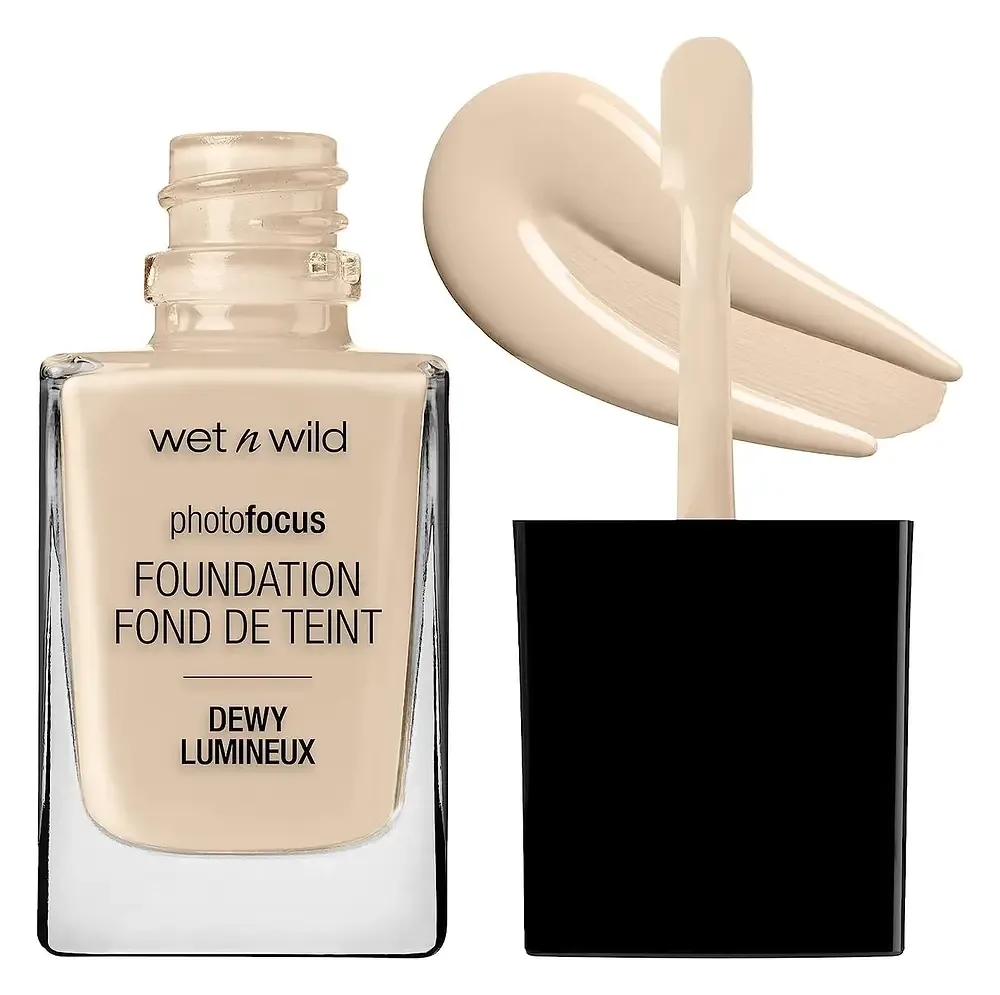 Wet 'n Wild Photo Focus Dewy Liquid Foundation Makeup